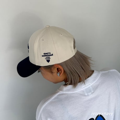 K❤︎ two-tone cap