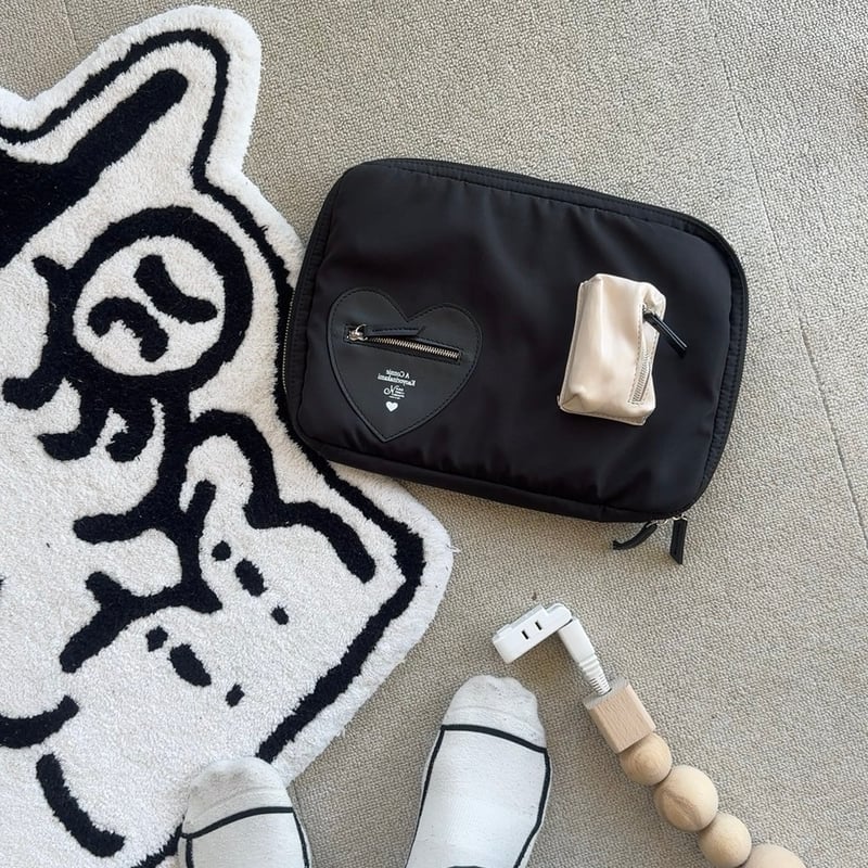 Connie pouch kaoyorinakami カオヨリナカミ Connie pouch | kaoyorinakami