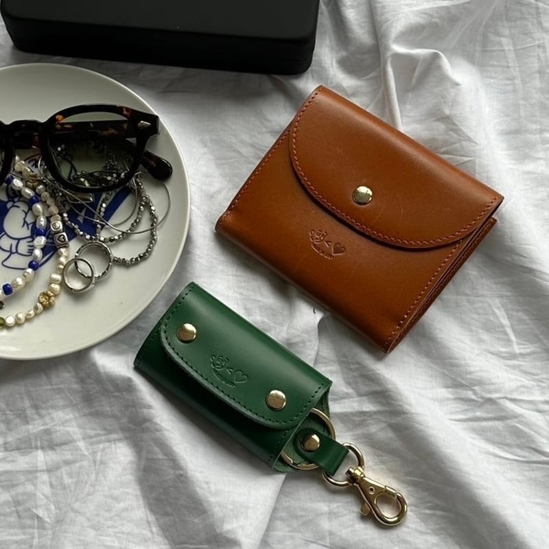 leather key case | kaoyorinakami leather key case | kaoyorinakami