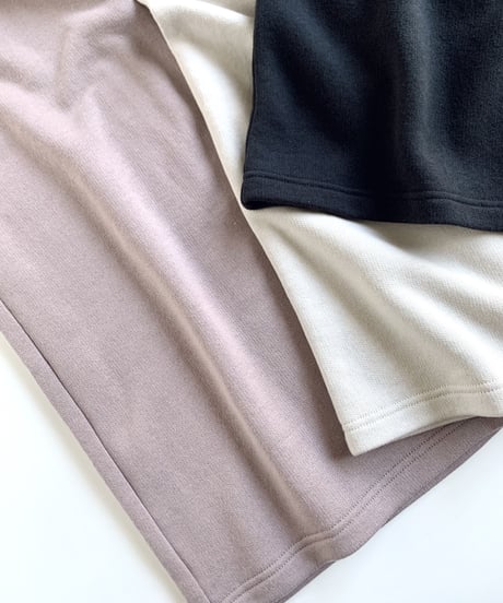 Uptown Sweat Slider Skirt（Oyster White/Mauve/Sumi Black）