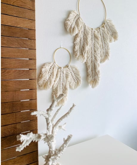LA Lark Feathered Macrame Hanging(Large)