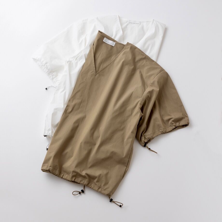 OUR ハリ感素材のきれいめプルオーバー　ホワイト ハリ感素材のきれいめプルオーバー – OURHOME