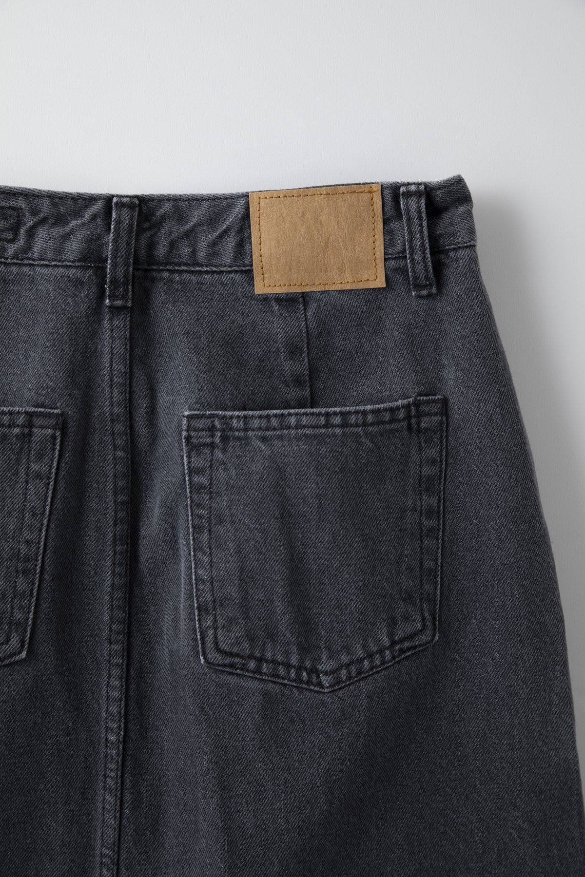 Trapeze Demin Skirt　マメクロゴウチ Light denim A-line skirt – Atelier Tuffery