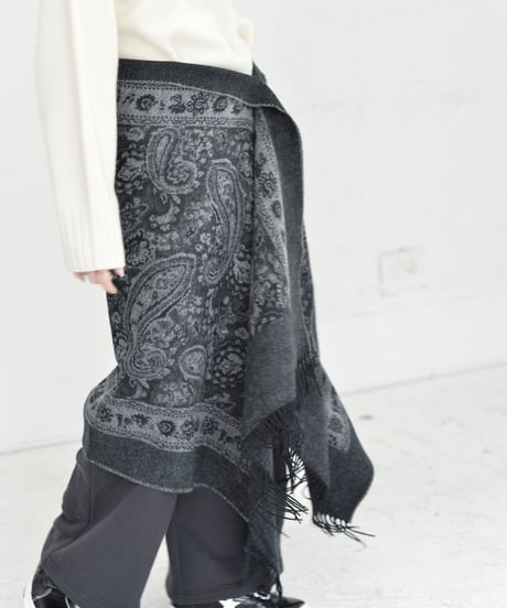 Multi Way Paisley Shawl（Black)