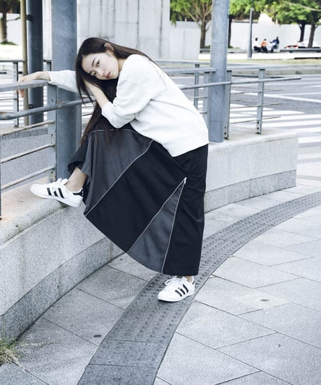 Glossy Black Stretch 4slider Skirt