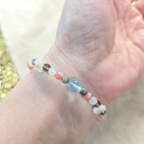 心に花咲く🌼ブレスレット