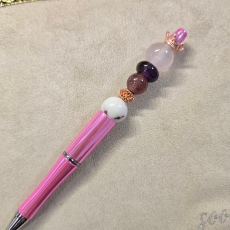 自分の魅力を武器に。カスタム原石ペン