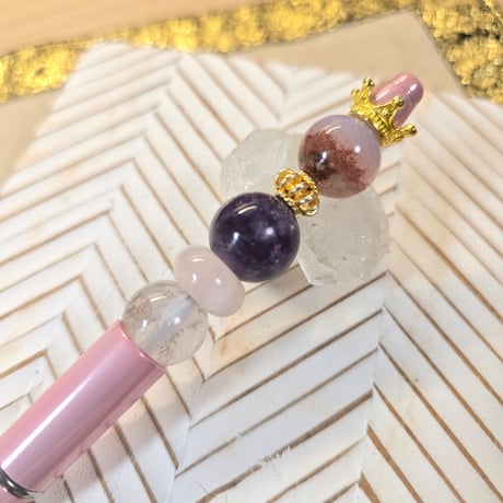 大人の余裕を引き立てる。原石ペン