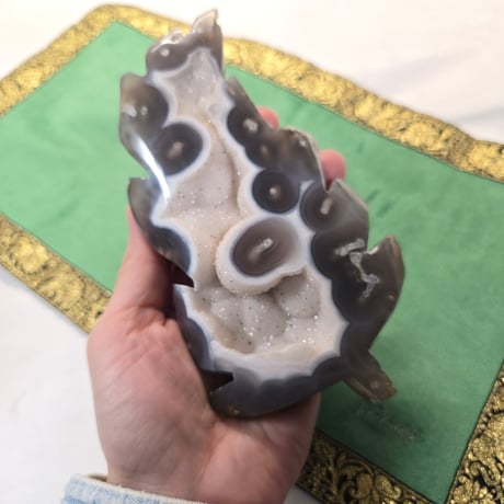 いつでも再チャレンジ　ドュルジーアゲート葉っぱモチーフ置物