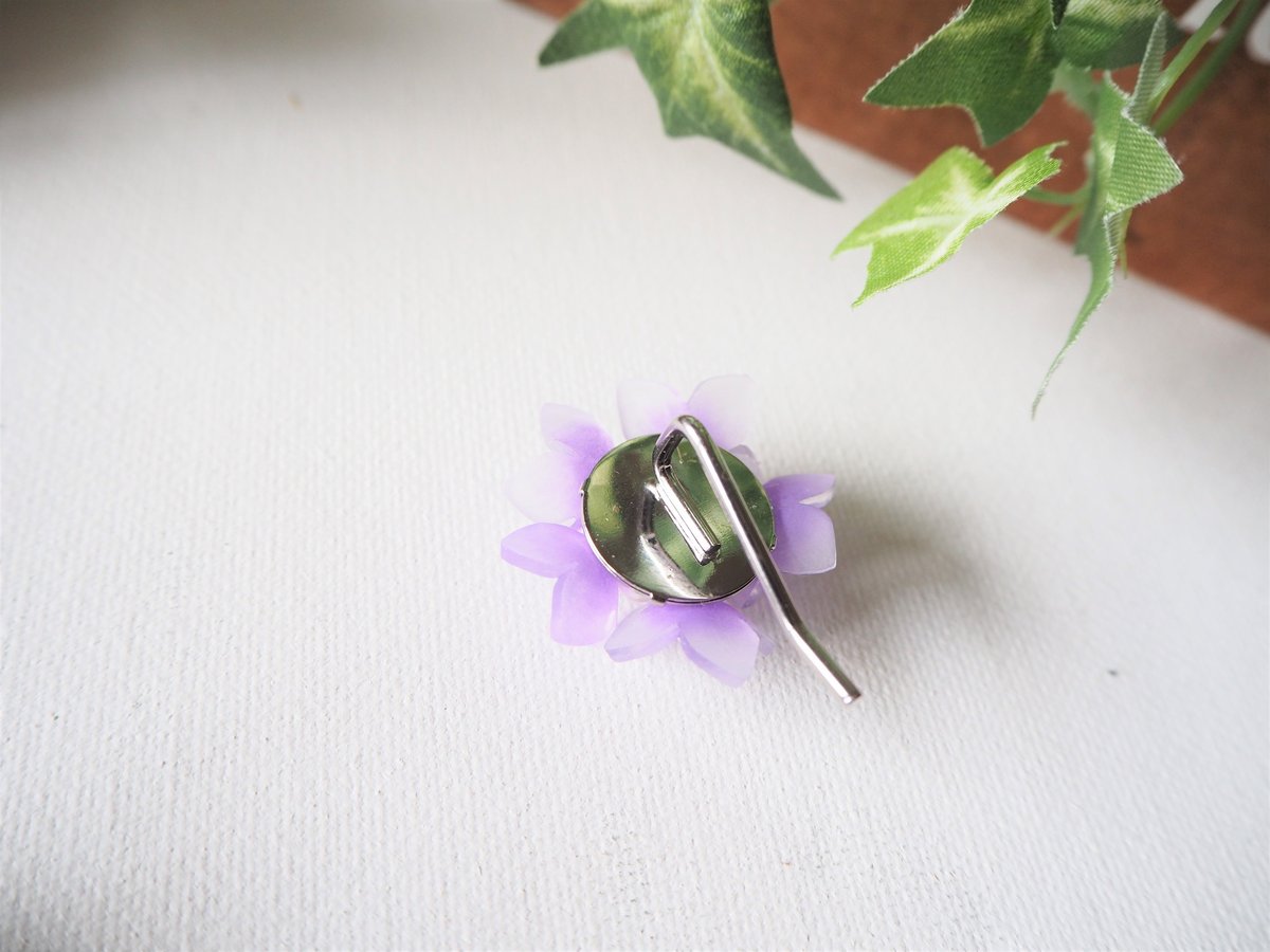 本物ビオラとスワロフスキー の紫陽花添え♡ポニーフック