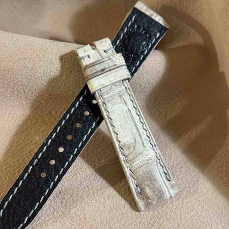 cro-1938  クロコダイル   腕時計 ベルト  ヒマラヤクロコ  (ラグ幅19 mm - バックル幅16 mm)
