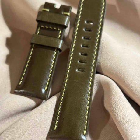cod-321 コードバン レザー 腕時計ベルト カーキグリーン (ラグ幅26 mm - バックル幅22 mm)