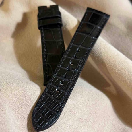 cro-1945  クロコダイル   腕時計 ベルト  ブラック  (ラグ幅21 mm - バックル幅18 mm)