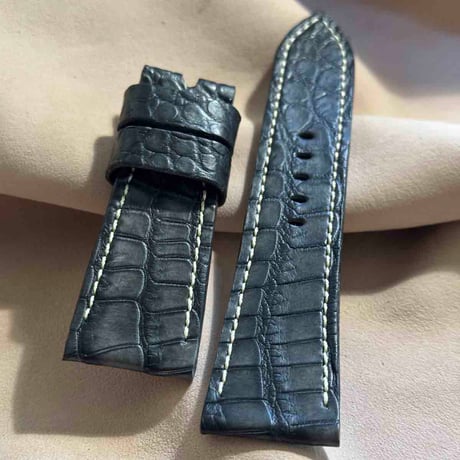exh-39 墨染めクロコダイル 腕時計ベルト ブラック (ラグ幅26mm - バックル幅22mm)