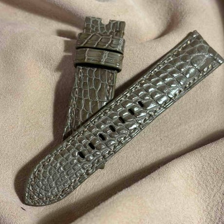 cro-2144  クロコダイル  腕時計ベルト オリーブ (ラグ幅22 mm - バックル幅20 mm)