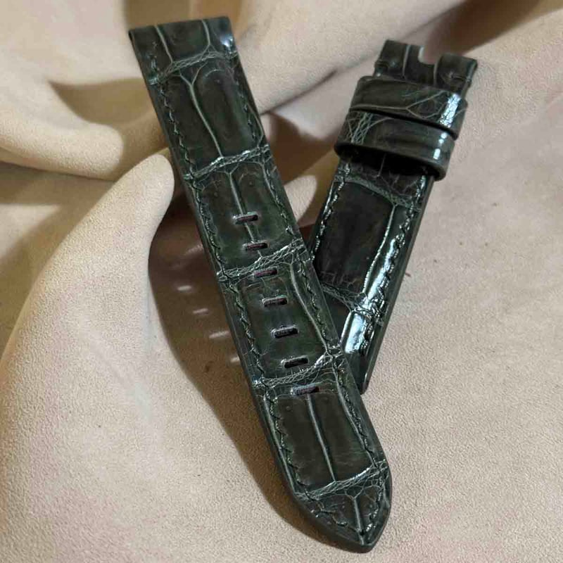 cro-1932 クロコダイル 腕時計ベルトグロス仕上げオリーブ ラグ幅20mm cro-1932 クロコダイル 腕時計 ベルト グロス仕上げオリーブ