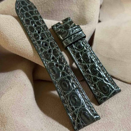 cro-1918  クロコダイル   腕時計 ベルト グロス仕上げ オリーブ  (ラグ幅21 mm - バックル幅18 mm)