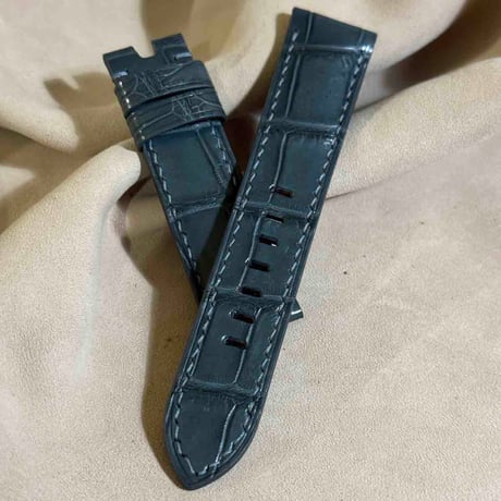 cro-1952  クロコダイル   腕時計 ベルト  ダークグレー  (ラグ幅22 mm - バックル幅20 mm)