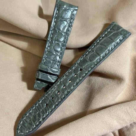 cro-1873  クロコダイル  腕時計 ベルト ライトグレー  (ラグ幅19 mm - バックル幅16 mm)