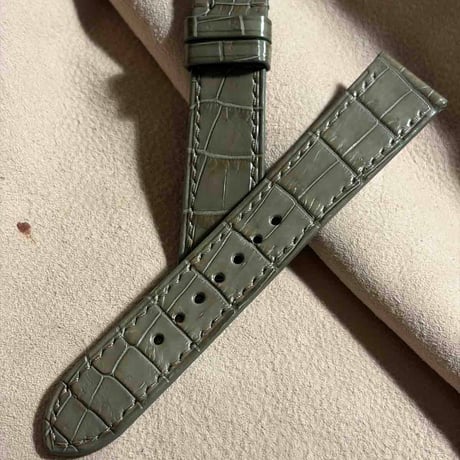 cro-2113  クロコダイル  腕時計ベルト オリーブ　(ラグ幅20 mm - バックル幅18 mm)