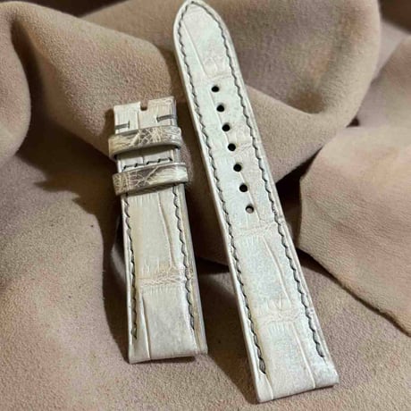 cro-1917  クロコダイル   腕時計 ベルト ヒマラヤクロコ  (ラグ幅21 mm - バックル幅18 mm)