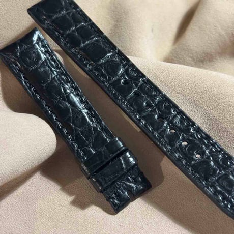 cro-1831  クロコダイル  レザー 腕時計 ベルト ブラック  (ラグ幅18 mm - バックル幅16 mm)