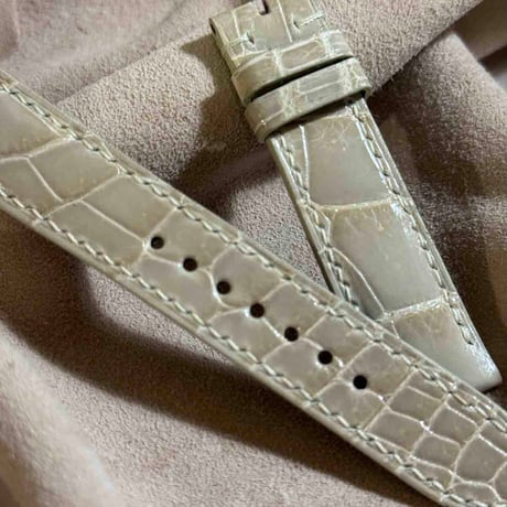 cro-1930  クロコダイル   腕時計 ベルト  グロス仕上げベージュ  (ラグ幅20 mm - バックル幅18 mm)