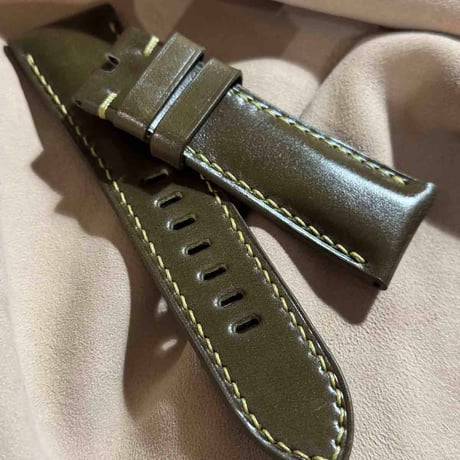 cod-321 コードバン レザー 腕時計ベルト カーキグリーン (ラグ幅26 mm - バックル幅22 mm)