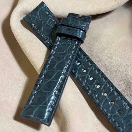 cro-1881  クロコダイル  腕時計 ベルト グレー  (ラグ幅18 mm - バックル幅16 mm)