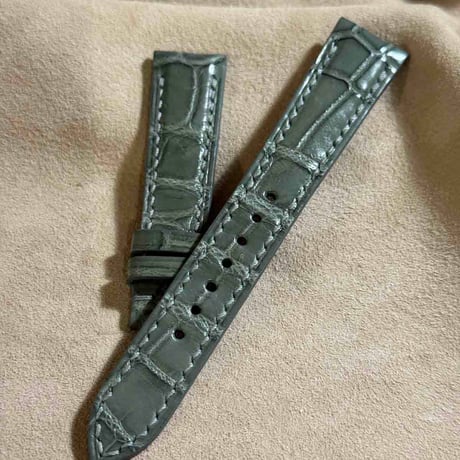 cro-1889  クロコダイル   腕時計 ベルト グレー  (ラグ幅19 mm - バックル幅16 mm)