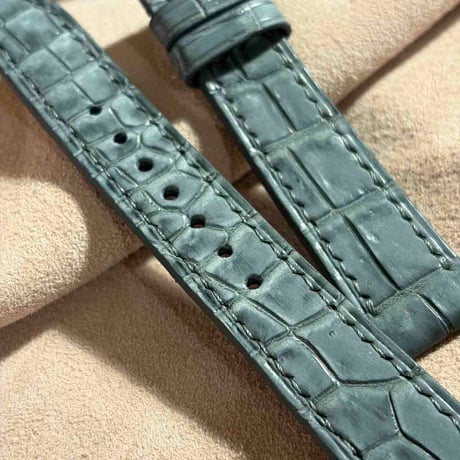cro-2086  ヌバック クロコダイル  腕時計ベルト グレー　(ラグ幅18 mm - バックル幅16 mm)