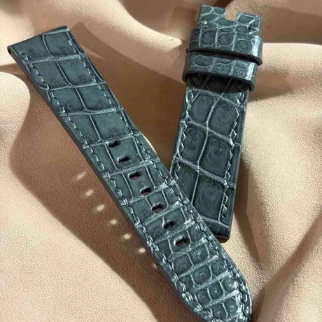cro-2110  クロコダイル  腕時計ベルト グレー　(ラグ幅22 mm - バックル幅20 mm)