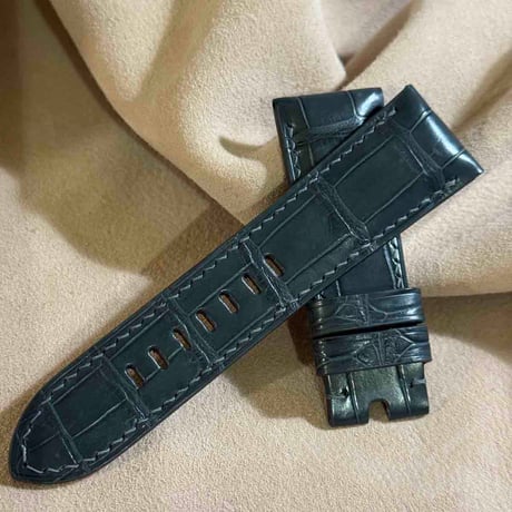 cro-1911  クロコダイル   腕時計 ベルト ダークグレー  (ラグ幅26 mm - バックル幅22 mm)