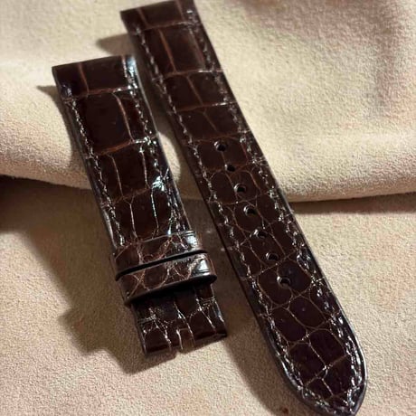 cro-1994  クロコダイル（グロス仕上げ）  腕時計 ベルト ダークブラウン (ラグ幅20 mm - バックル幅 18 mm)
