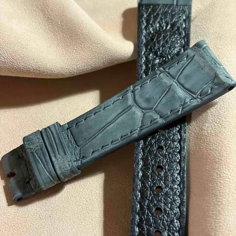 cro-2067  ヌバック クロコダイル  腕時計ベルト グレー　(ラグ幅19 mm - バックル幅16 mm)