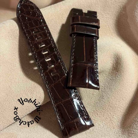 cro-2002  クロコダイル グロス仕上げ  腕時計ベルト ダークブラウン (ラグ幅26 mm - バックル幅22 mm)