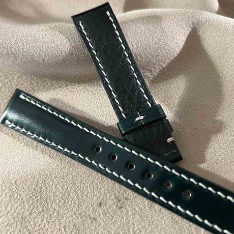 cod-198 在庫処分品 コードバン レザー 腕時計ベルト グリーン (ラグ幅18 mm - バックル幅16 mm)