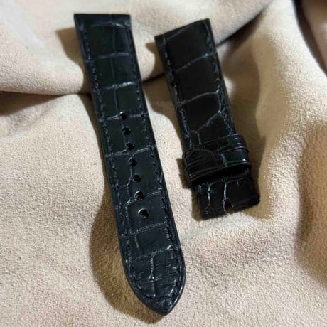cro-1907  クロコダイル   腕時計 ベルト ブラック  (ラグ幅21 mm - バックル幅18 mm)