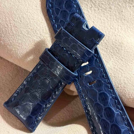 sna-173 シースネイク（ウミヘビ）腕時計ベルト ネイビー (ラグ幅26mm - バックル幅22 mm)