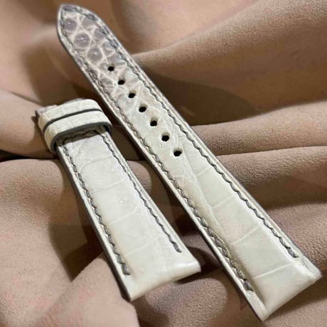 cro-1963  クロコダイル   腕時計 ベルト ヒマラヤクロコ  (ラグ幅19 mm - バックル幅16 mm)