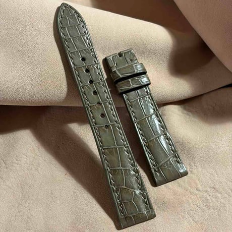 cro-2134  クロコダイル  腕時計ベルト オリーブ (ラグ幅18 mm - バックル幅16 mm)