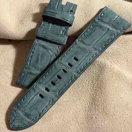 cro-2083  ヌバック クロコダイル  腕時計ベルト グレー　(ラグ幅26 mm - バックル幅22 mm)