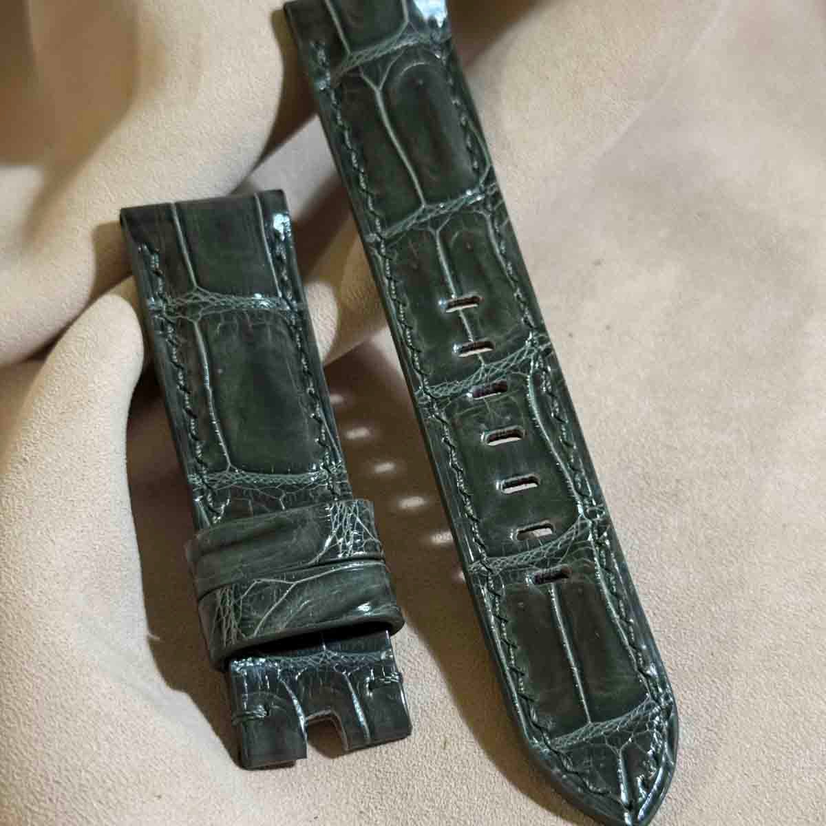 cro-1954 クロコダイル 腕時計 ベルト グロス仕上げ オリーブ (ラグ幅22