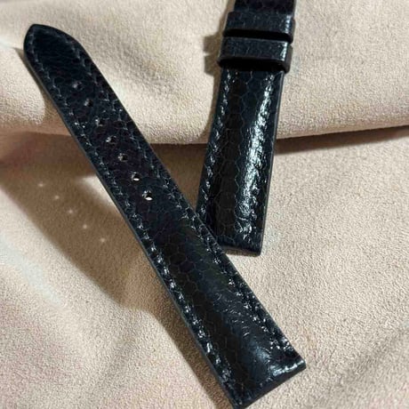 sna-87 シースネイク（ウミヘビ）腕時計ベルト ブラック (ラグ幅18 mm - バックル幅16 mm)