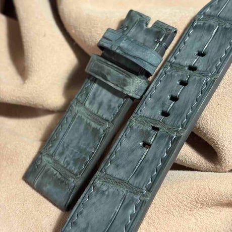 cro-2080  ヌバック クロコダイル  腕時計ベルト グレー　(ラグ幅24 mm - バックル幅22 mm)