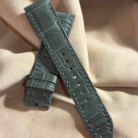 cro-1966  クロコダイル   腕時計 ベルト グレー  (ラグ幅21 mm - バックル幅18 mm)