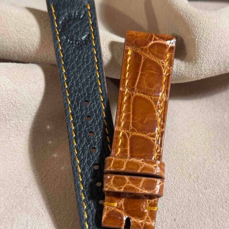 cro-1854  クロコダイル グロス仕上げ レザー 腕時計 ベルト コニャック  (ラグ幅20 mm - バックル幅18 mm)