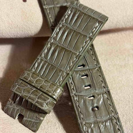 cro-2096  クロコダイル  腕時計ベルト オリーブ　(ラグ幅24 mm - バックル幅22 mm)