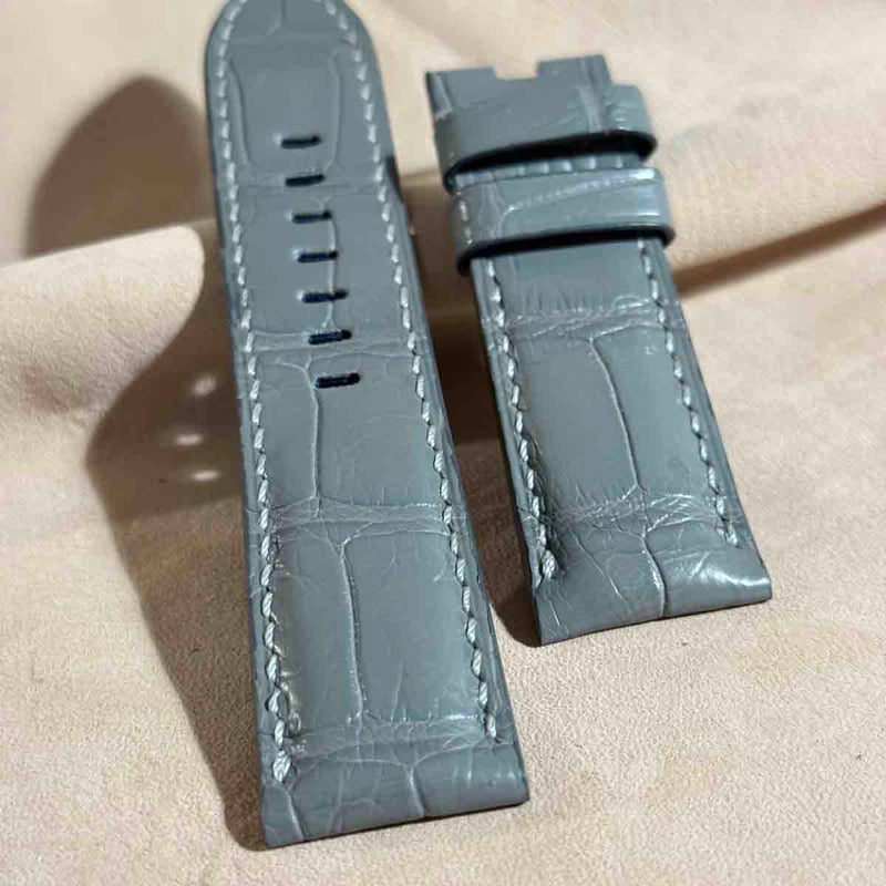 cro-1679 クロコダイル レザー 腕時計 ベルト グレー (ラグ幅24 cro-1679 クロコダイル レザー 腕時計 ベルト グレー (ラグ幅24