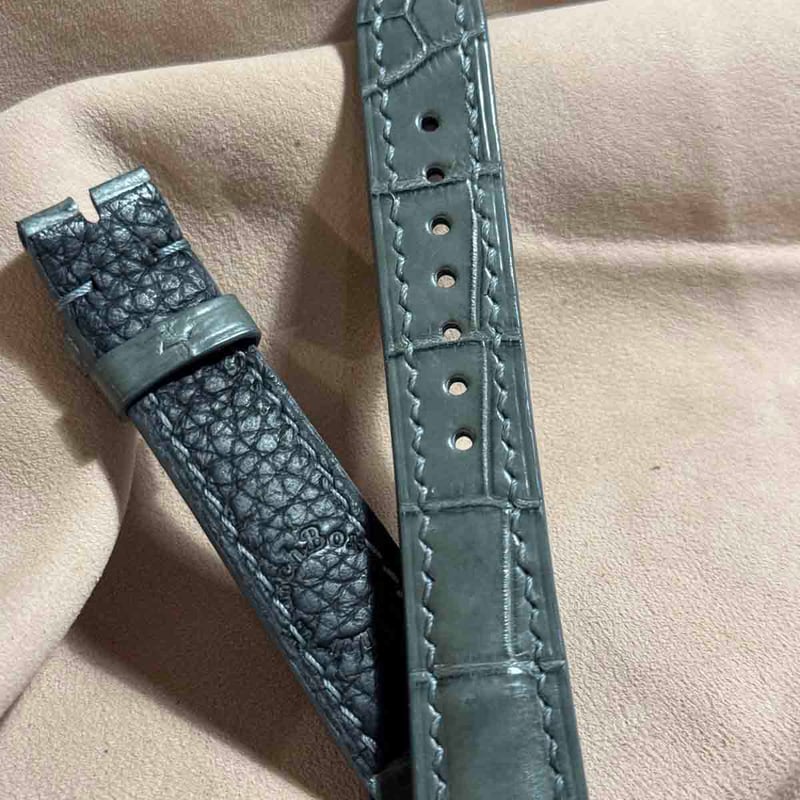 cro-1789 在庫処分品クロコダイル レザー 腕時計 ベルト グレー (ラグ
